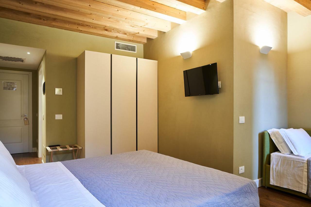 Locanda delle Mercanzie Brescia Esterno foto