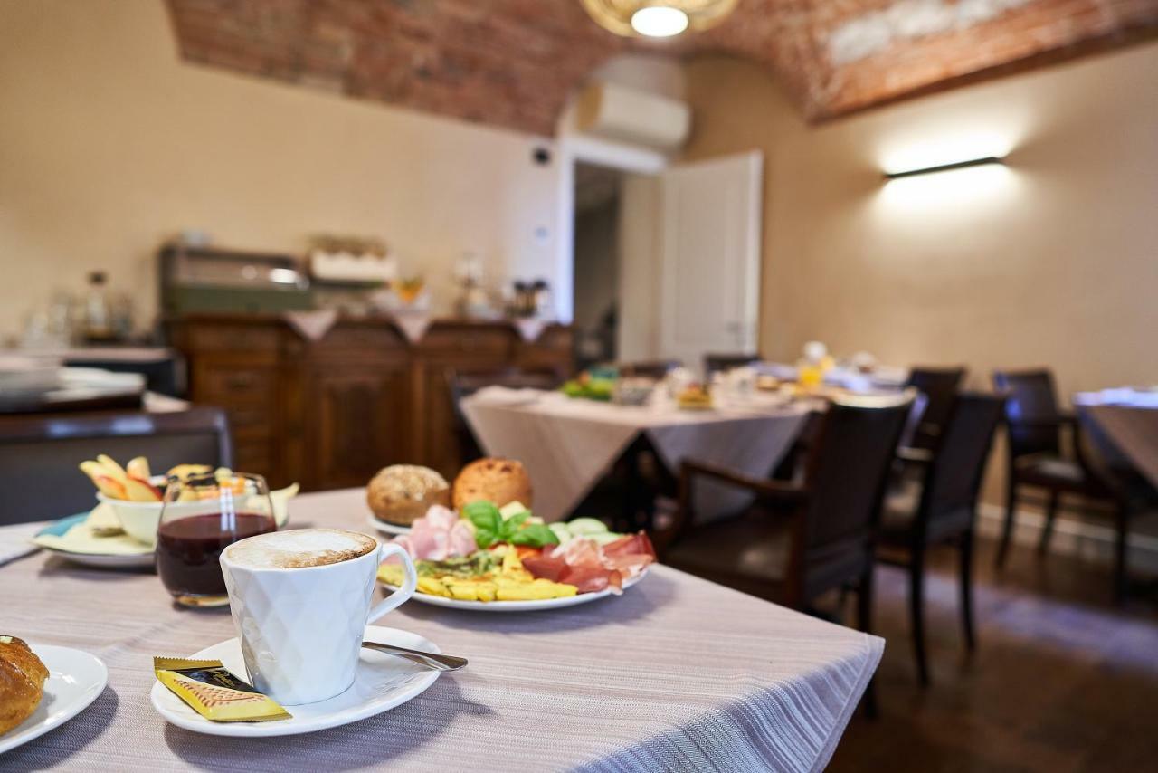 Locanda delle Mercanzie Brescia Esterno foto
